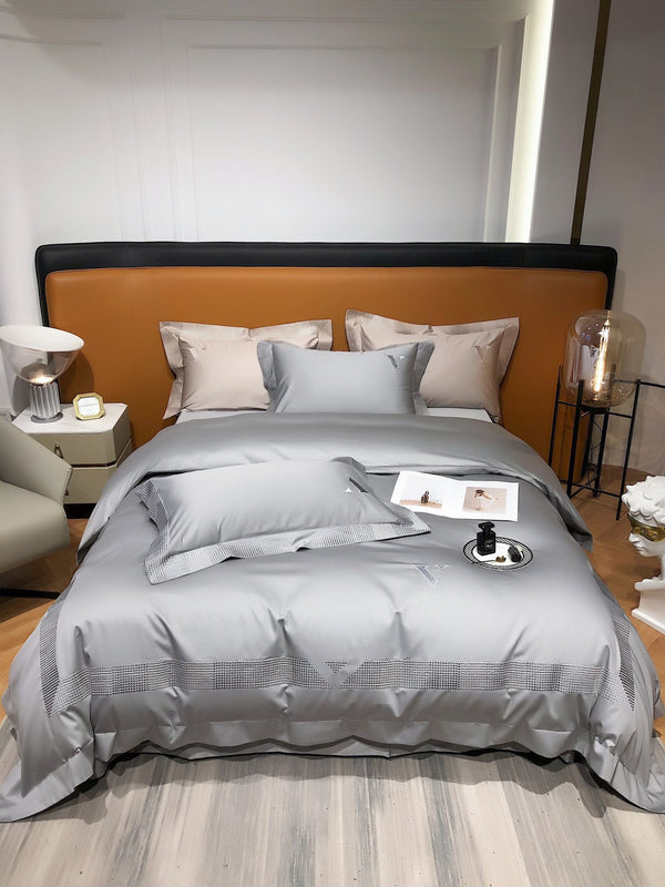 Nacht Bed Suit _ Silver